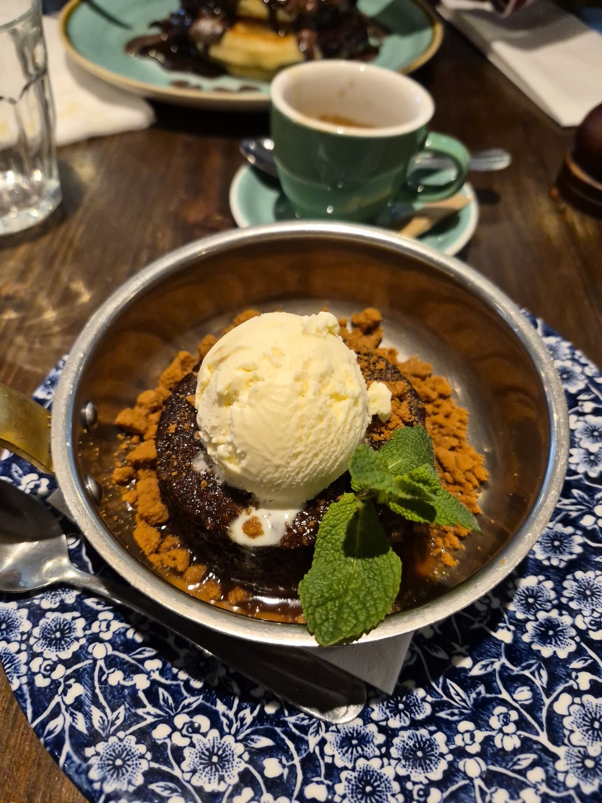 Bill's Victoria Restaurant — photo 3