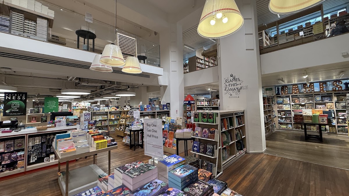 Foyles — photo 2