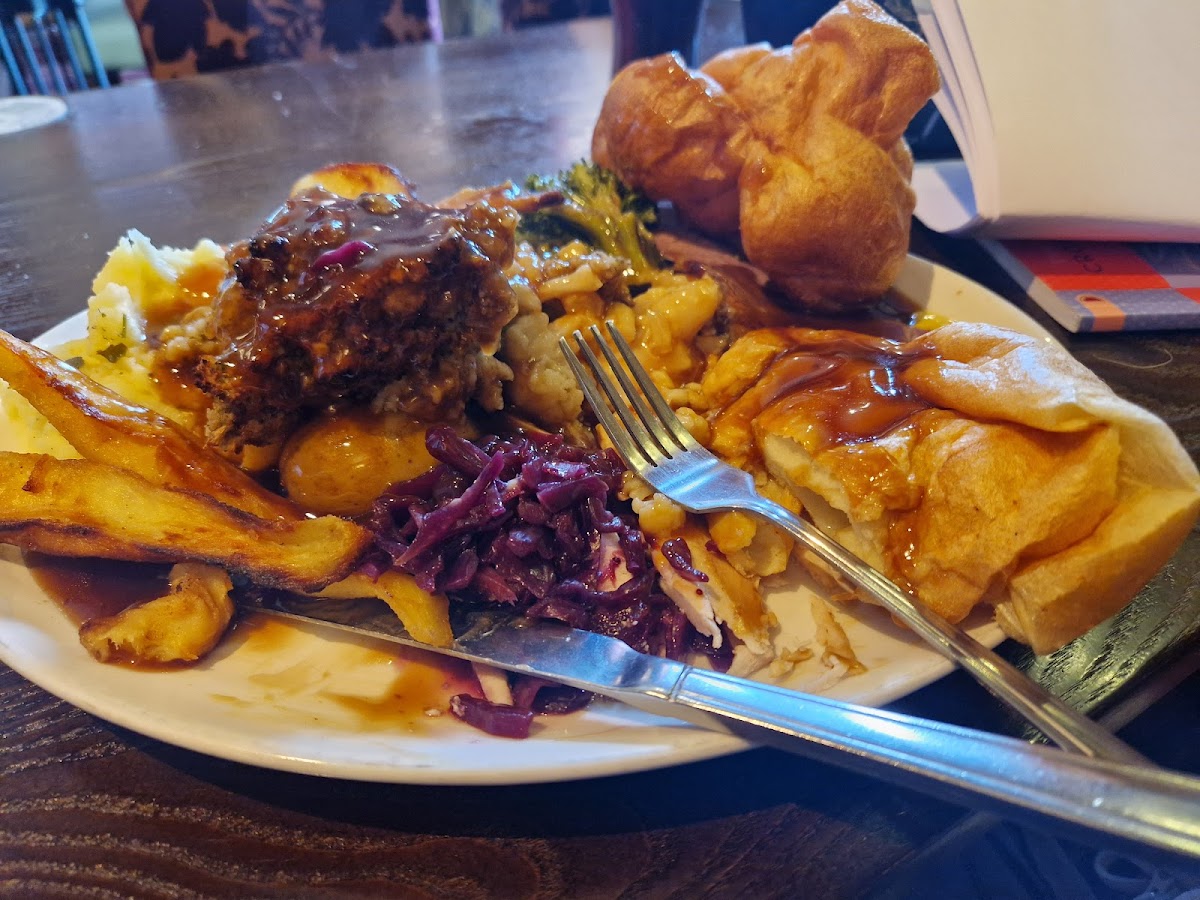 Hawthorne Farm - Dining & Carvery — photo 3