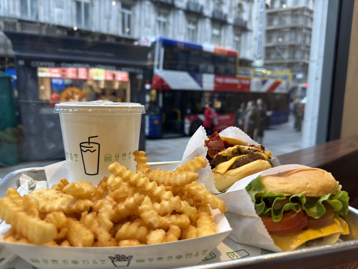 Shake Shack Leicester Square — photo 3