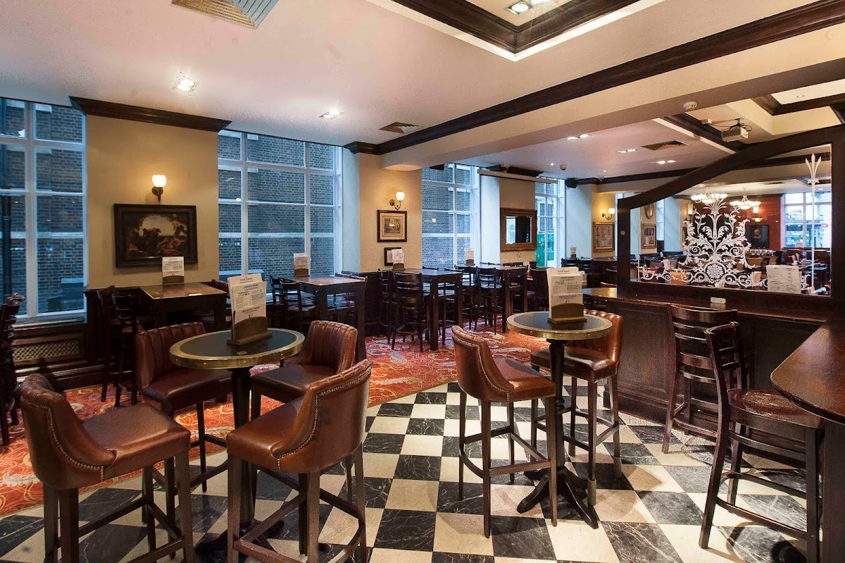 Shakespeare's Head - JD Wetherspoon