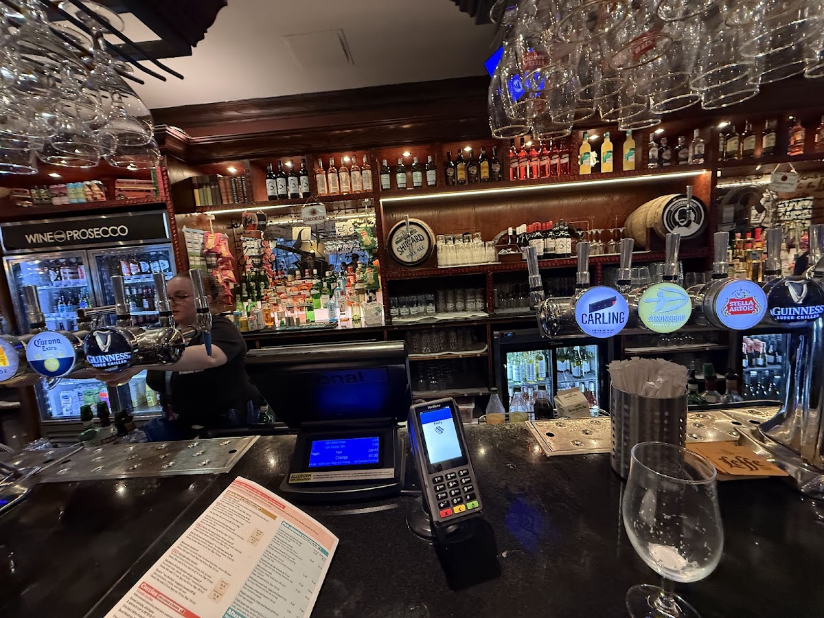 Shakespeare's Head - JD Wetherspoon — photo 2