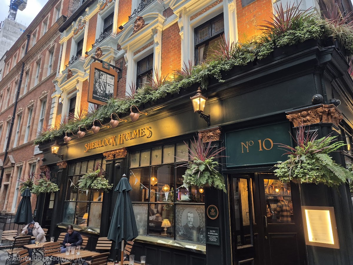 Sherlock Holmes — photo 2