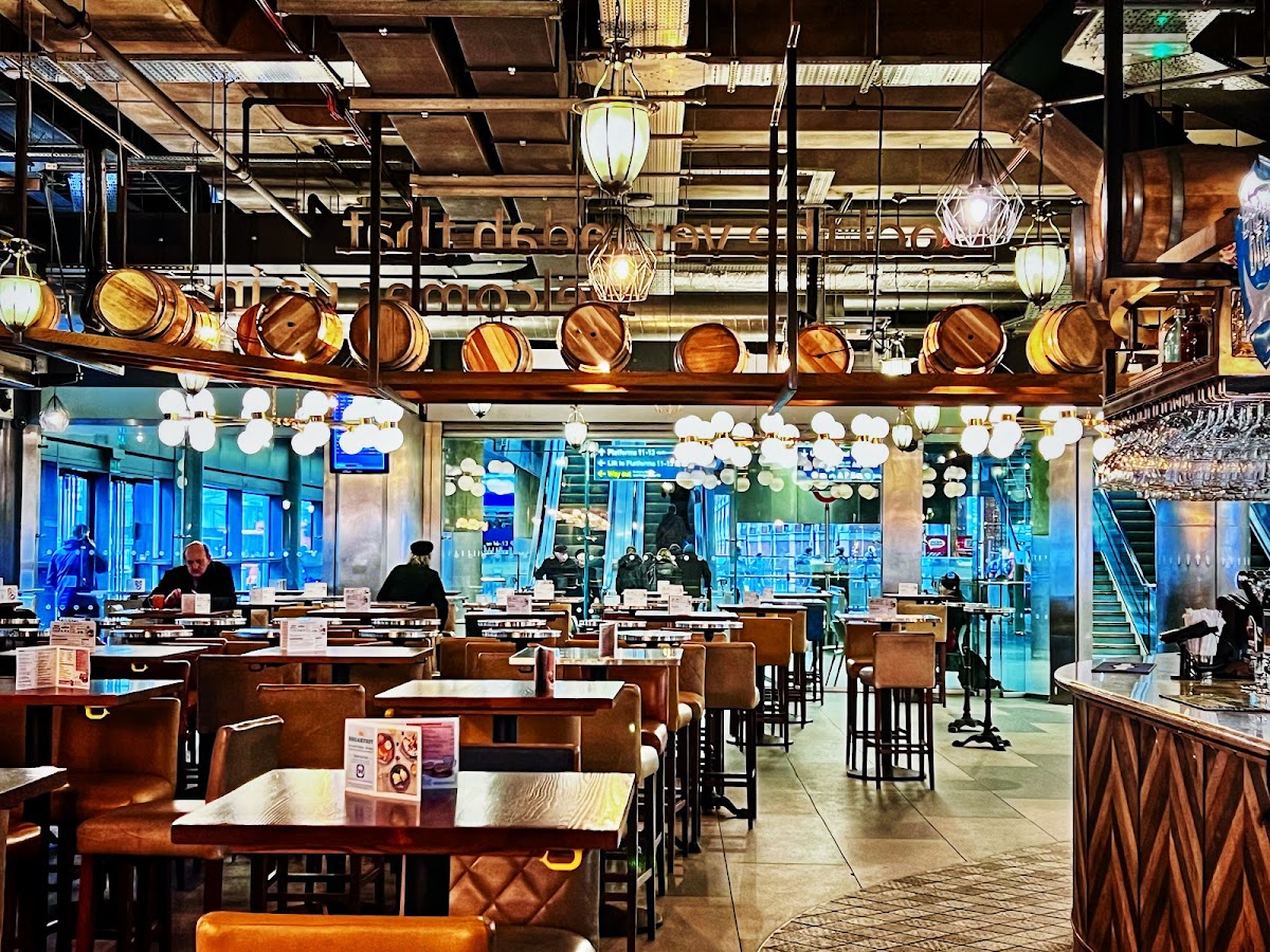 The Barrel Vault - JD Wetherspoon — photo 3