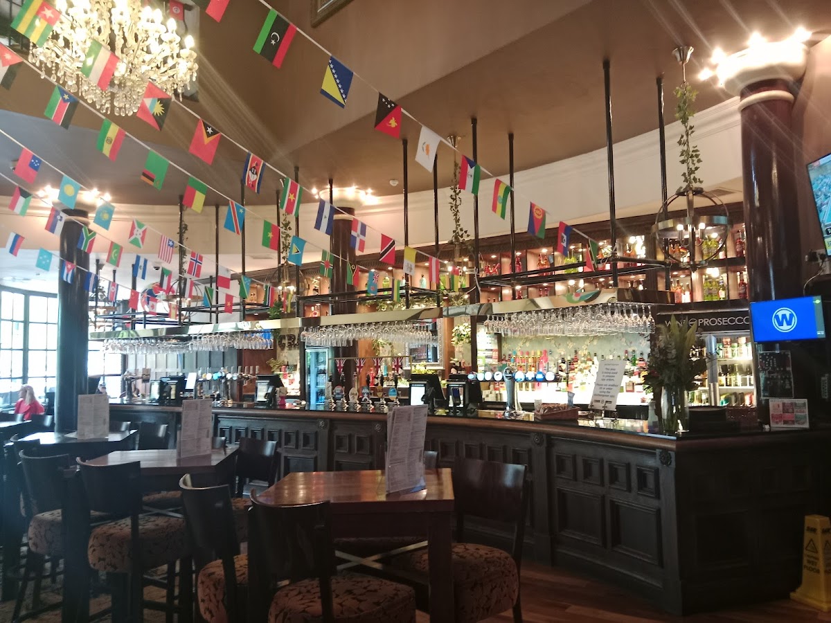 The King & Castle - JD Wetherspoon — photo 2