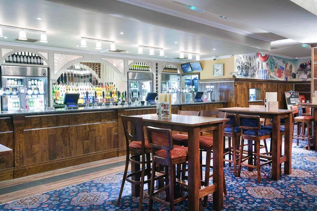 The Layton Rakes - JD Wetherspoon