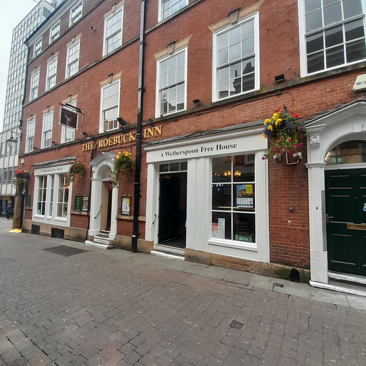 The Roebuck Inn - JD Wetherspoon — photo 3