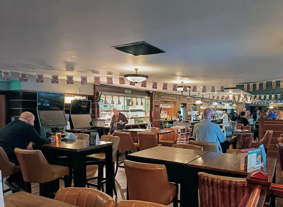 The Sir John Moore — photo 3