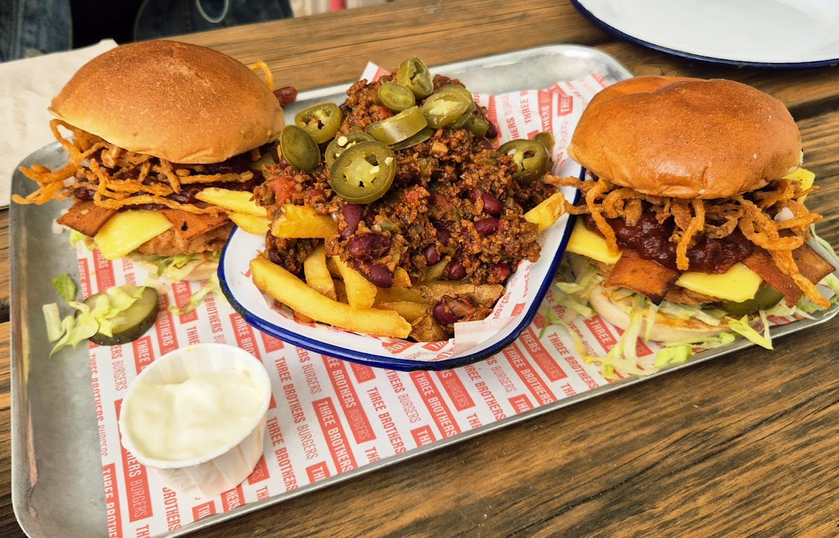 Three Brothers Burgers — photo 3